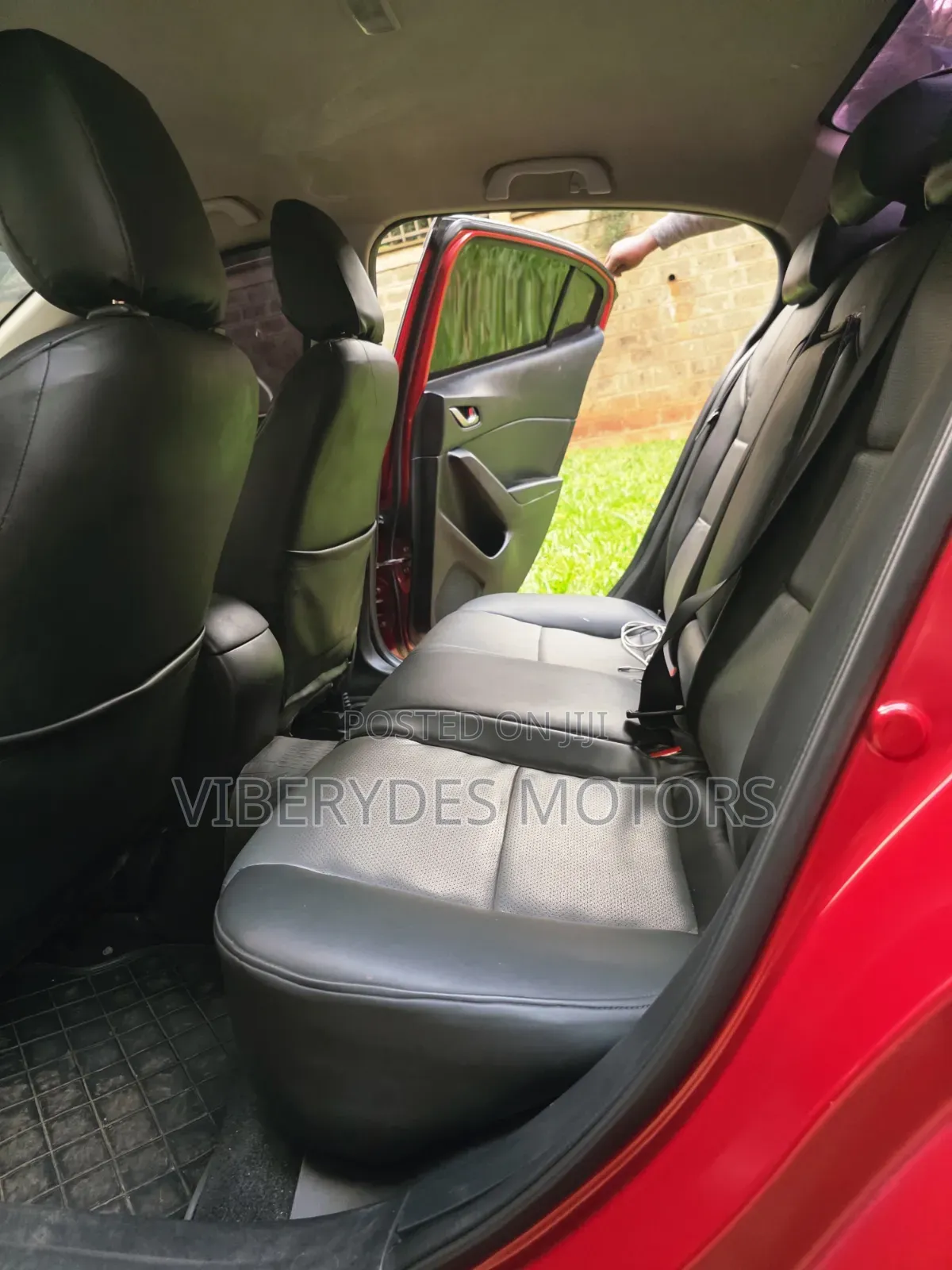 Mazda Axela SV Premium 2014 Red