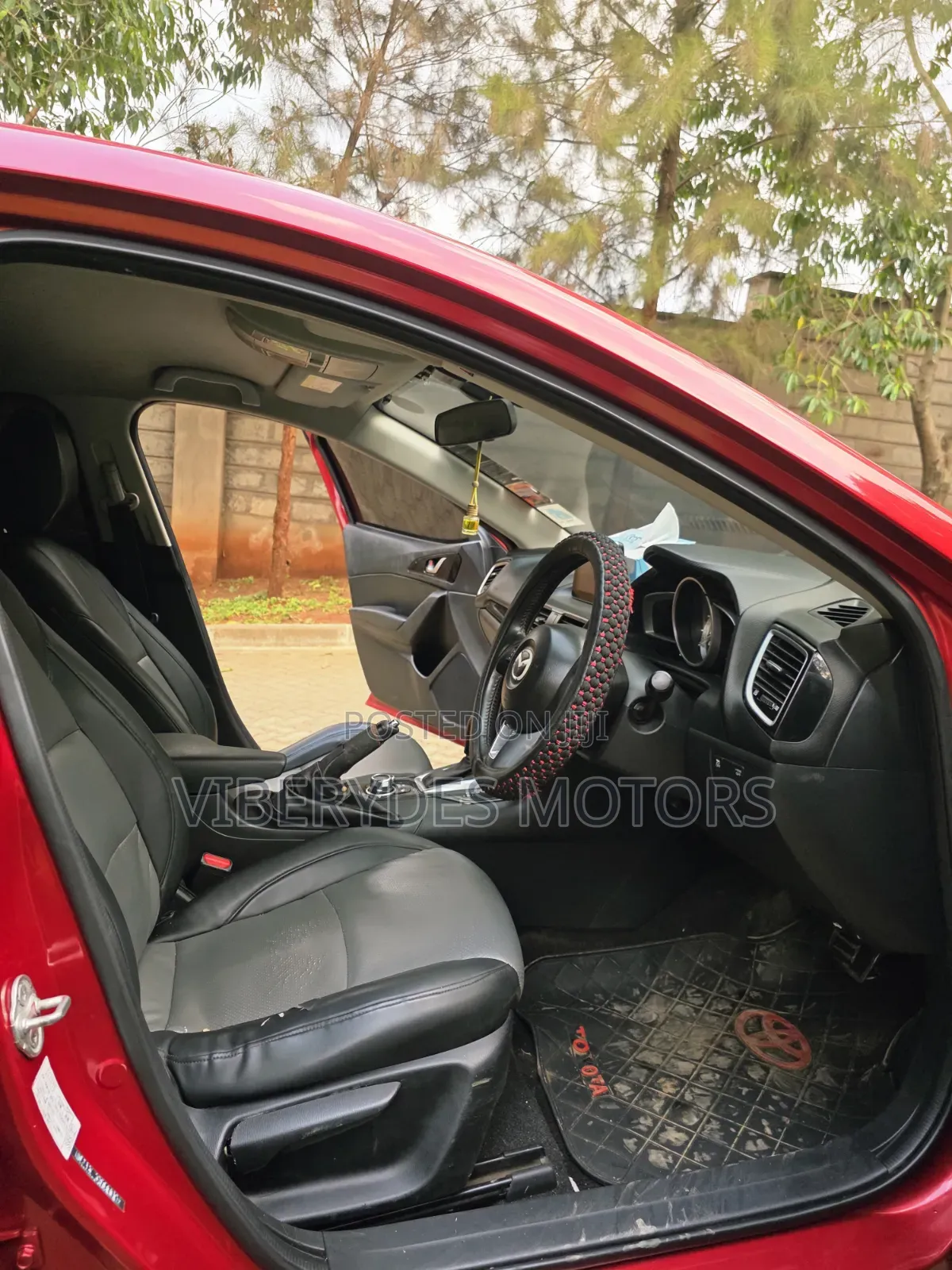 Mazda Axela SV Premium 2014 Red