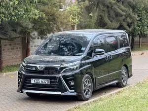 Toyota Voxy 2017 Black