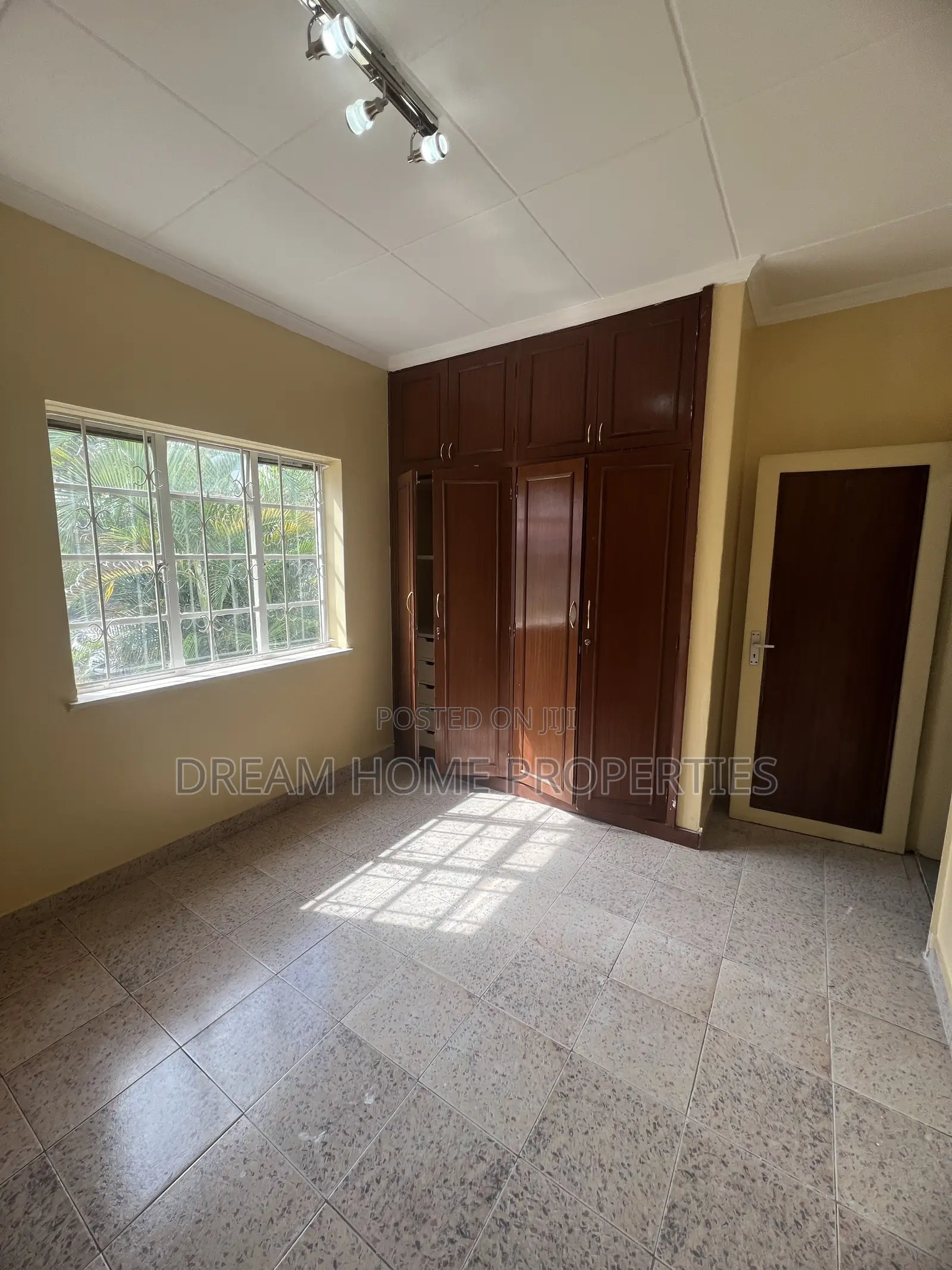 4bdrm Maisonette in Kileleshwa for rent