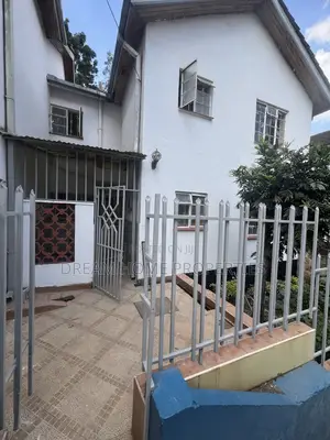 4bdrm Maisonette in Kileleshwa for rent