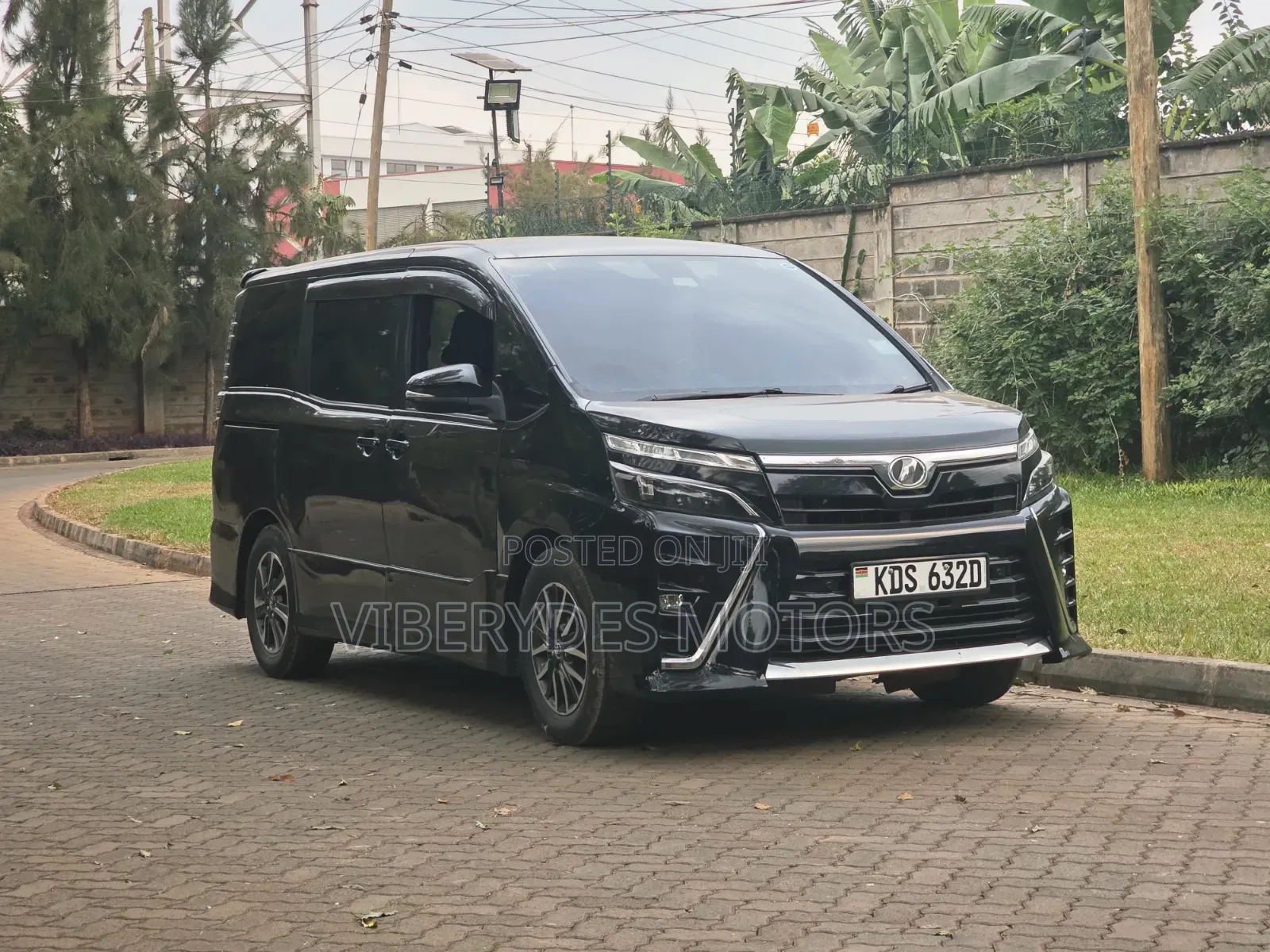 Toyota Voxy 2017 Black