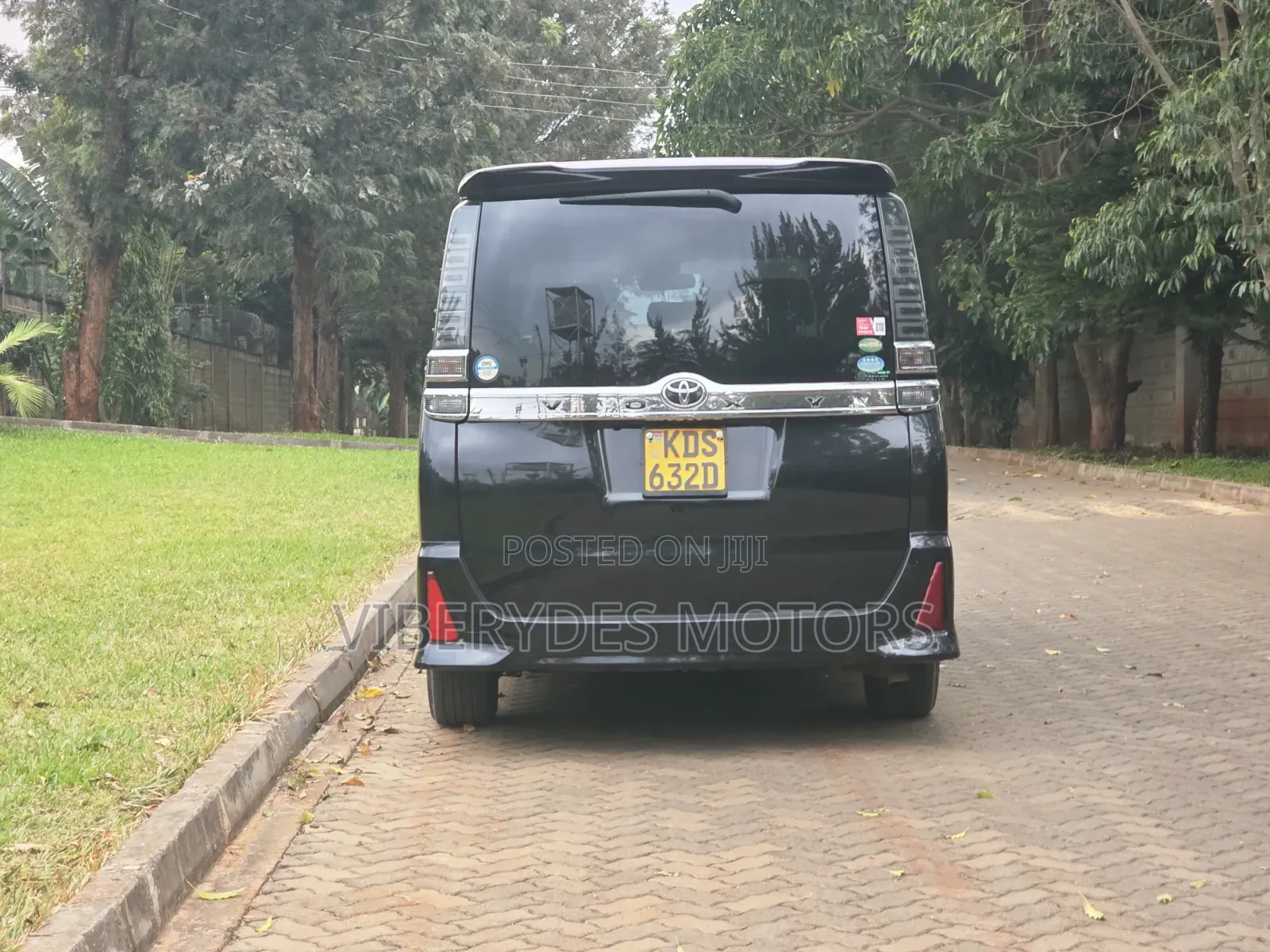 Toyota Voxy 2017 Black