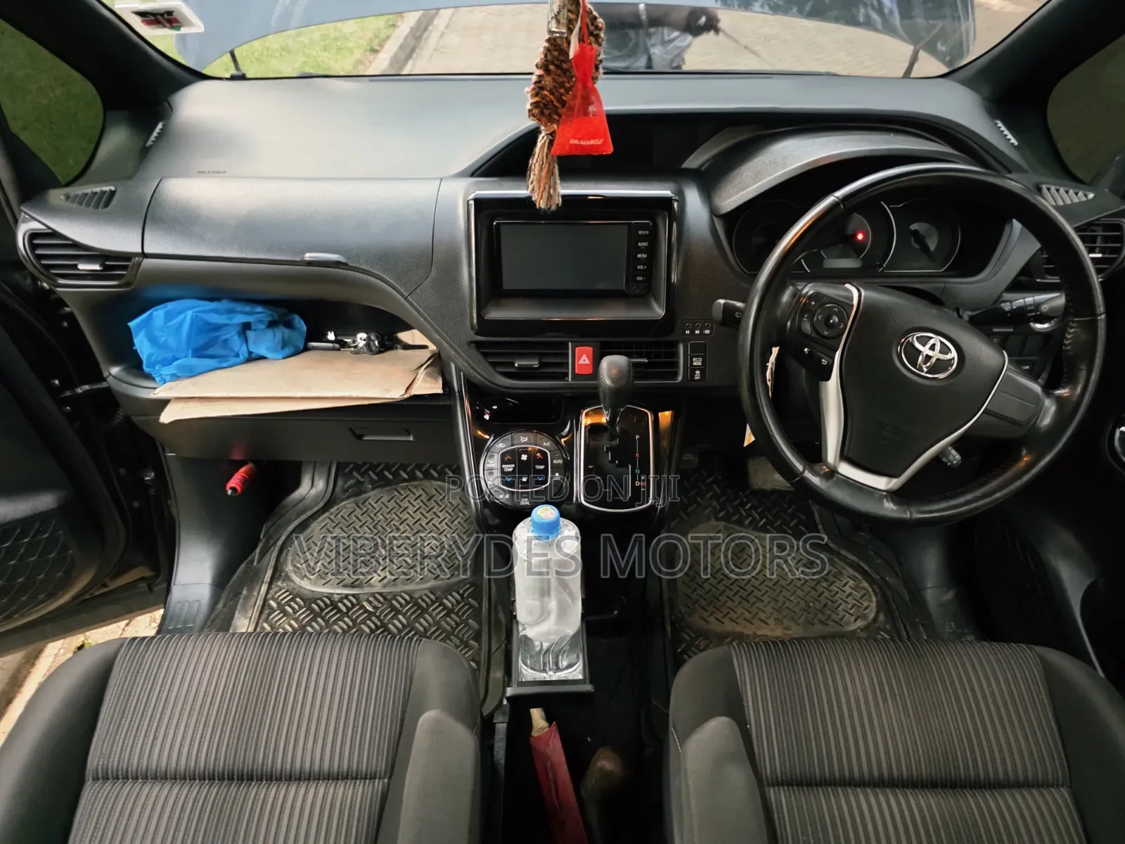 Toyota Voxy 2017 Black