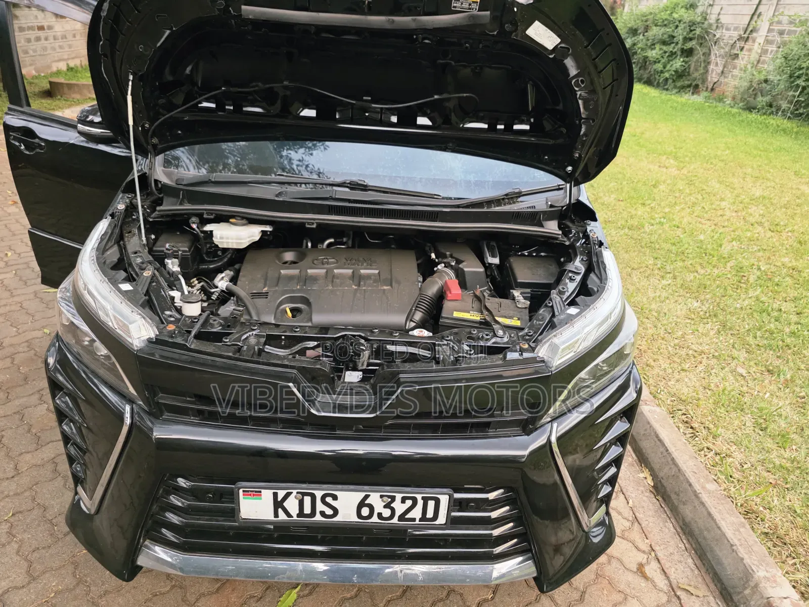 Toyota Voxy 2017 Black