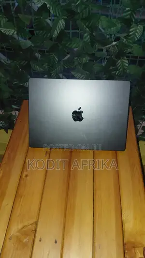 Laptop Apple MacBook Pro 2024 M4 Pro 16GB Apple M4 Pro SSD 512GB