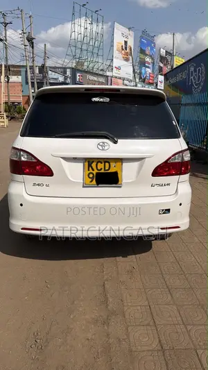 Toyota Ipsum 2009 White