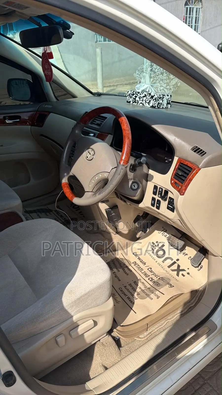 Toyota Ipsum 2009 White