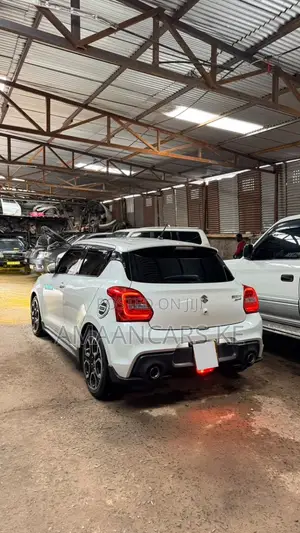 Suzuki Swift Sport 2019 White
