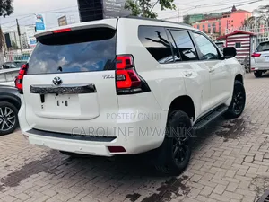Toyota Land Cruiser 2021 Pearl