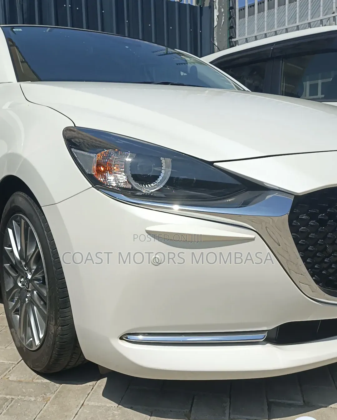 Mazda 2 2019 White