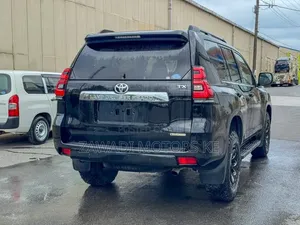 Toyota Land Cruiser Prado 2019 Black