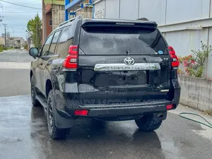 Toyota Land Cruiser Prado 2019 Black