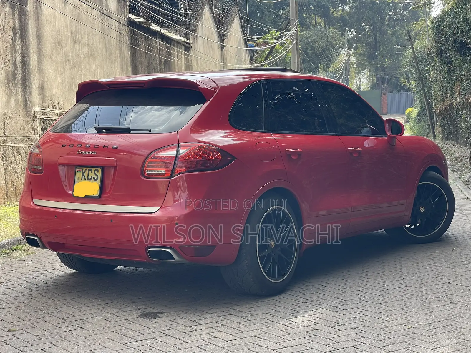 Porsche Cayenne 2011 Red