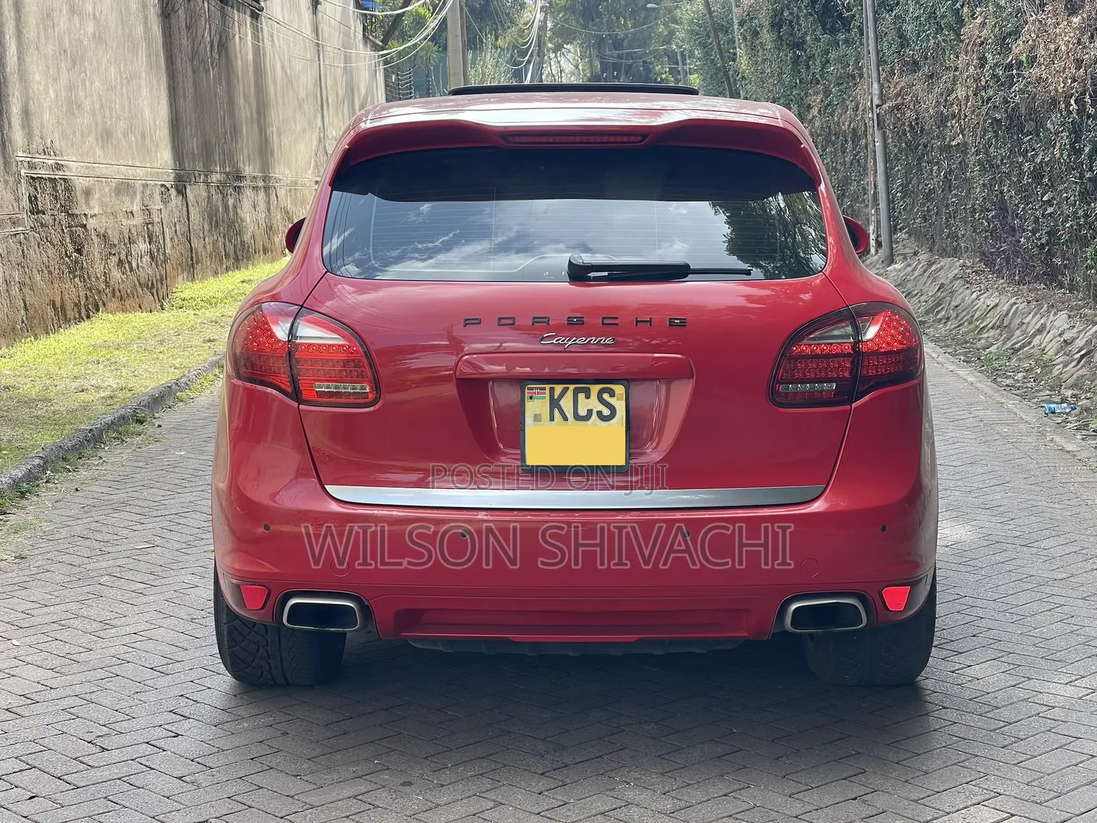 Porsche Cayenne 2011 Red
