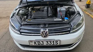 Volkswagen Golf 2015 White