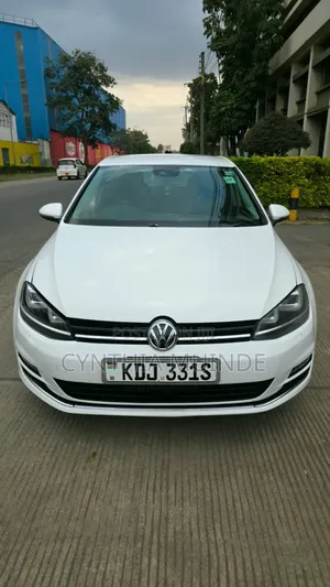 Volkswagen Golf 2015 White
