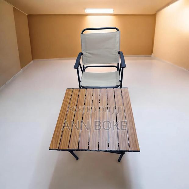 Foldable Chair at Foldable Table
