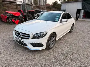 Mercedes-Benz C200 2016 White