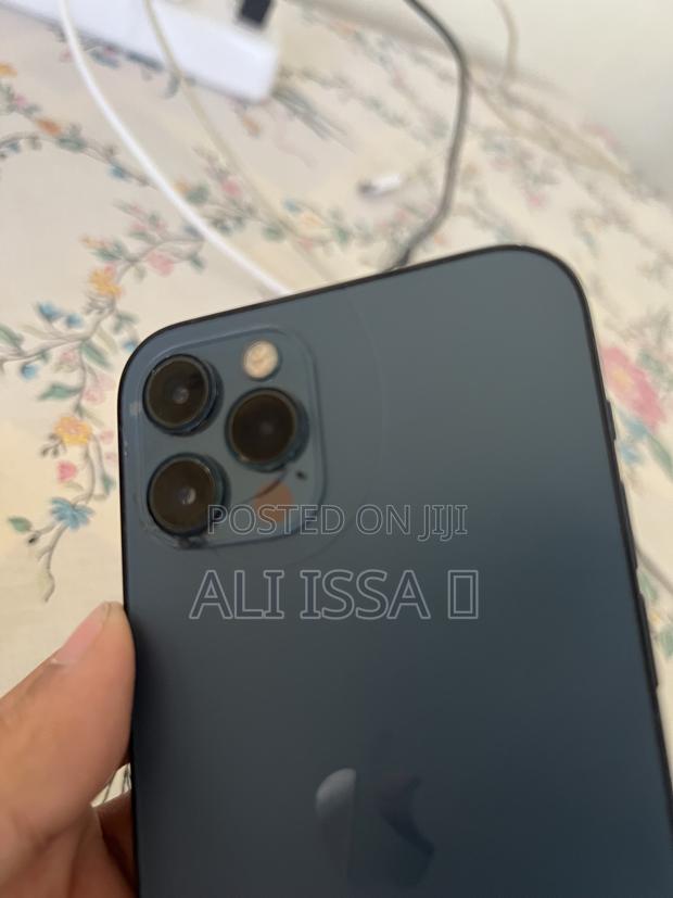 Apple iPhone 12 Pro 128 GB Blue - thumbnail 3