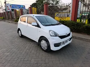 Daihatsu Mira 2016 White