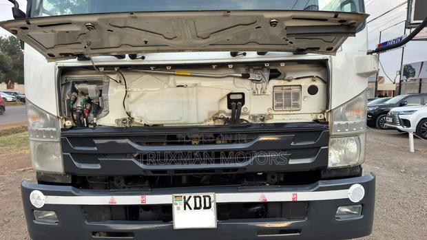 Isuzu 2021 FTR Tipper White - thumbnail 12