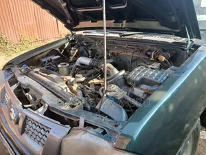 Nissan Hardbody 2008 White