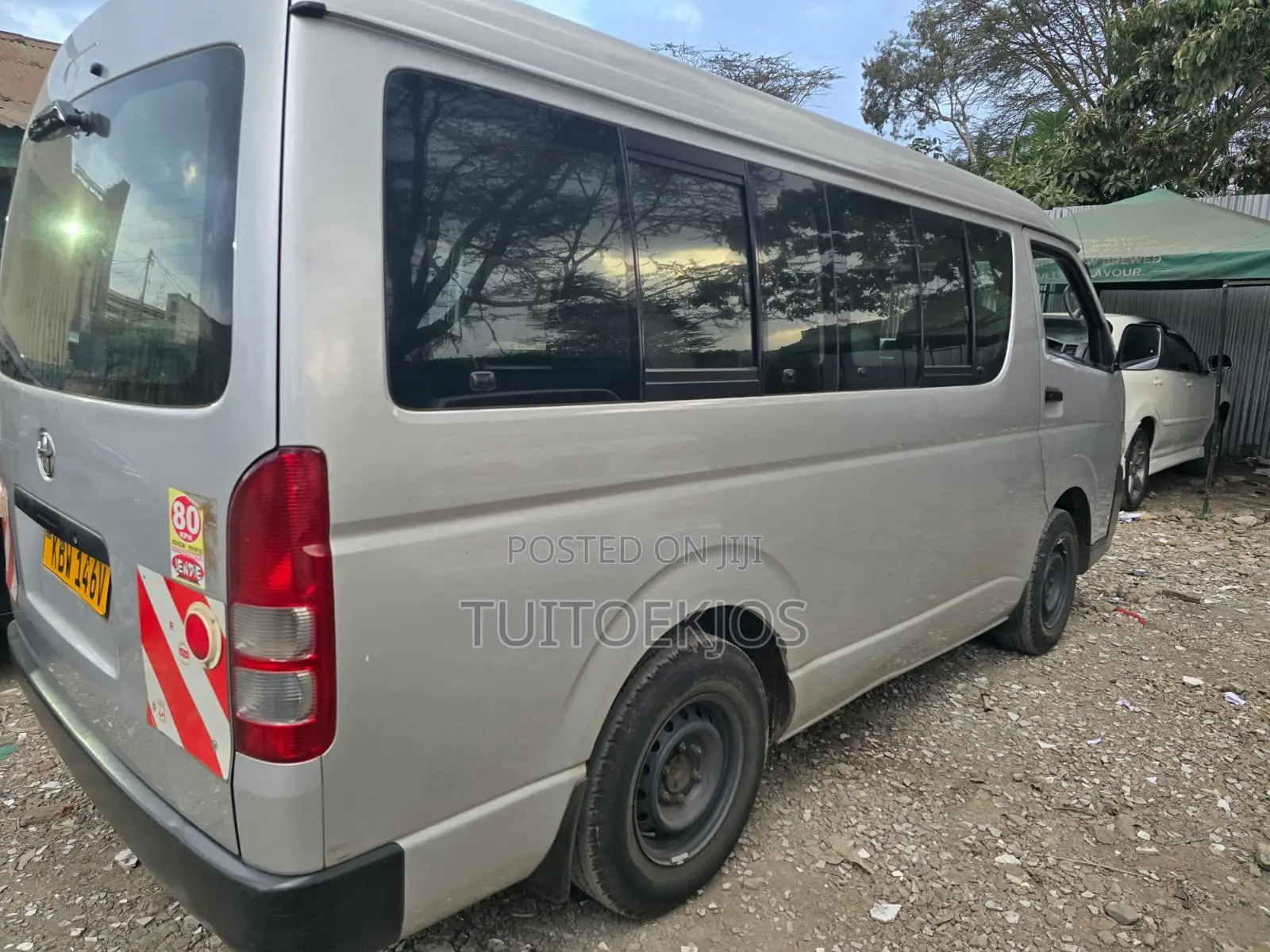 Toyota HiAce 2013 Silver