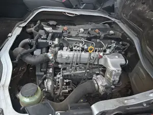 Toyota HiAce 2013 Silver