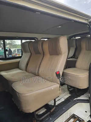 Toyota HiAce 2016 White