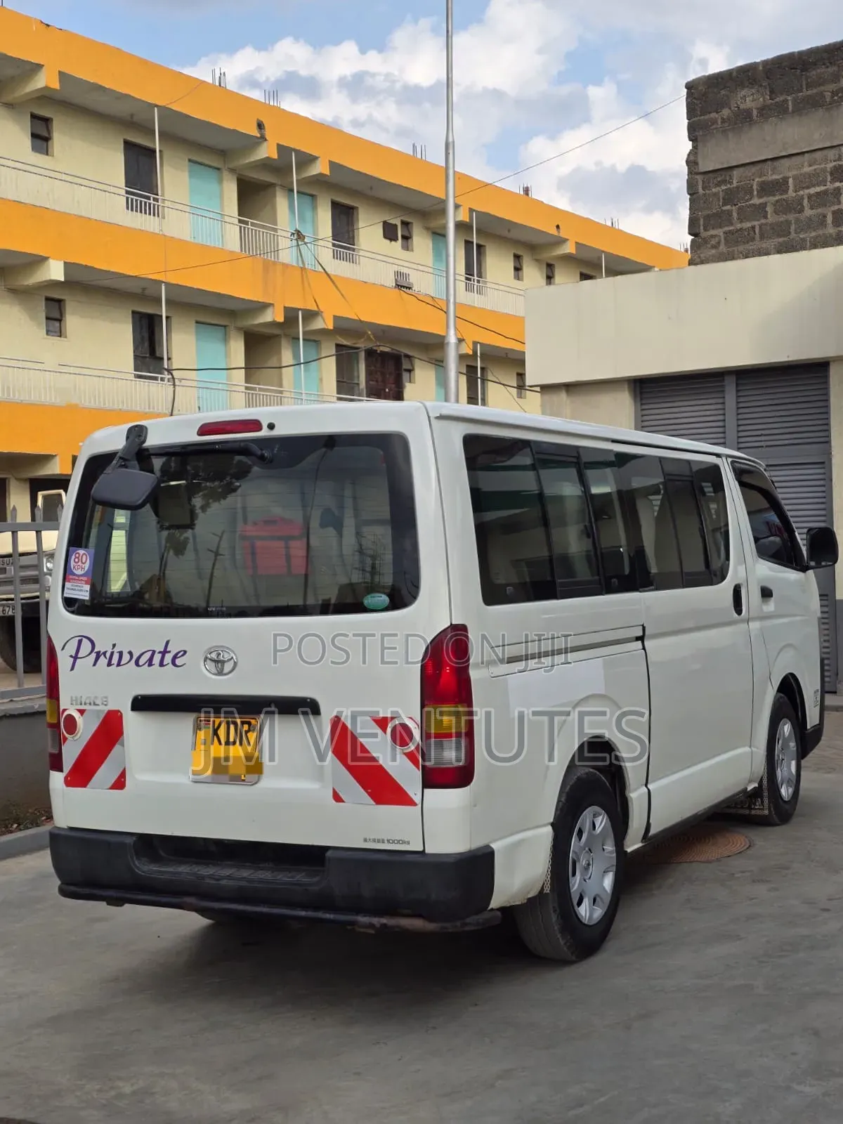 Toyota HiAce 2016 White