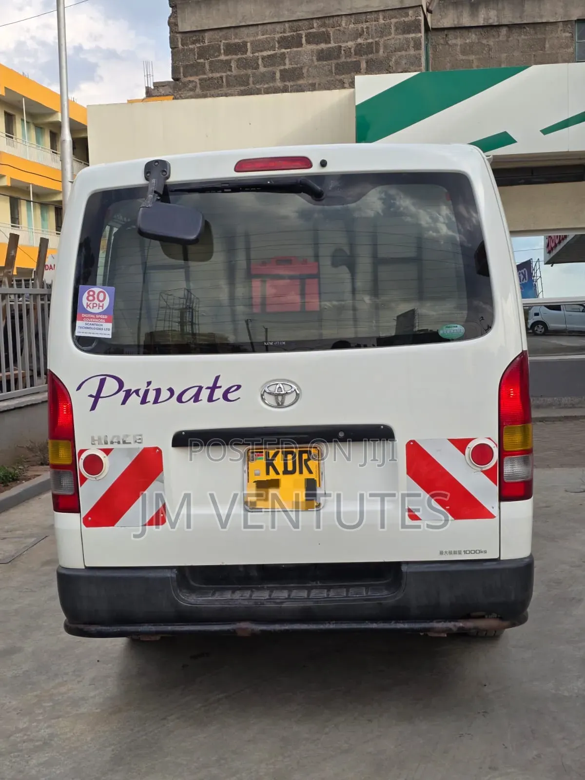 Toyota HiAce 2016 White