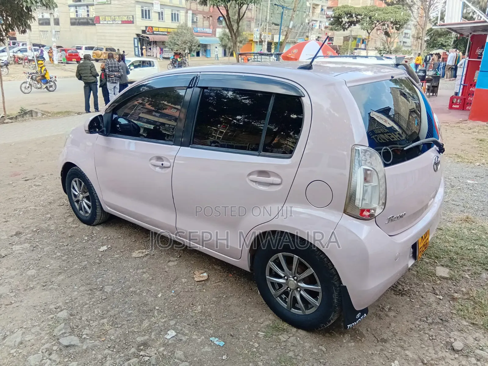 Toyota Passo 2014 Pink