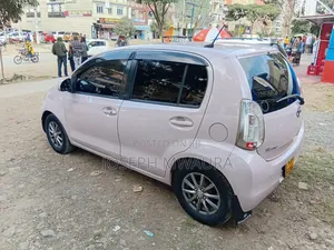 Toyota Passo 2014 Pink