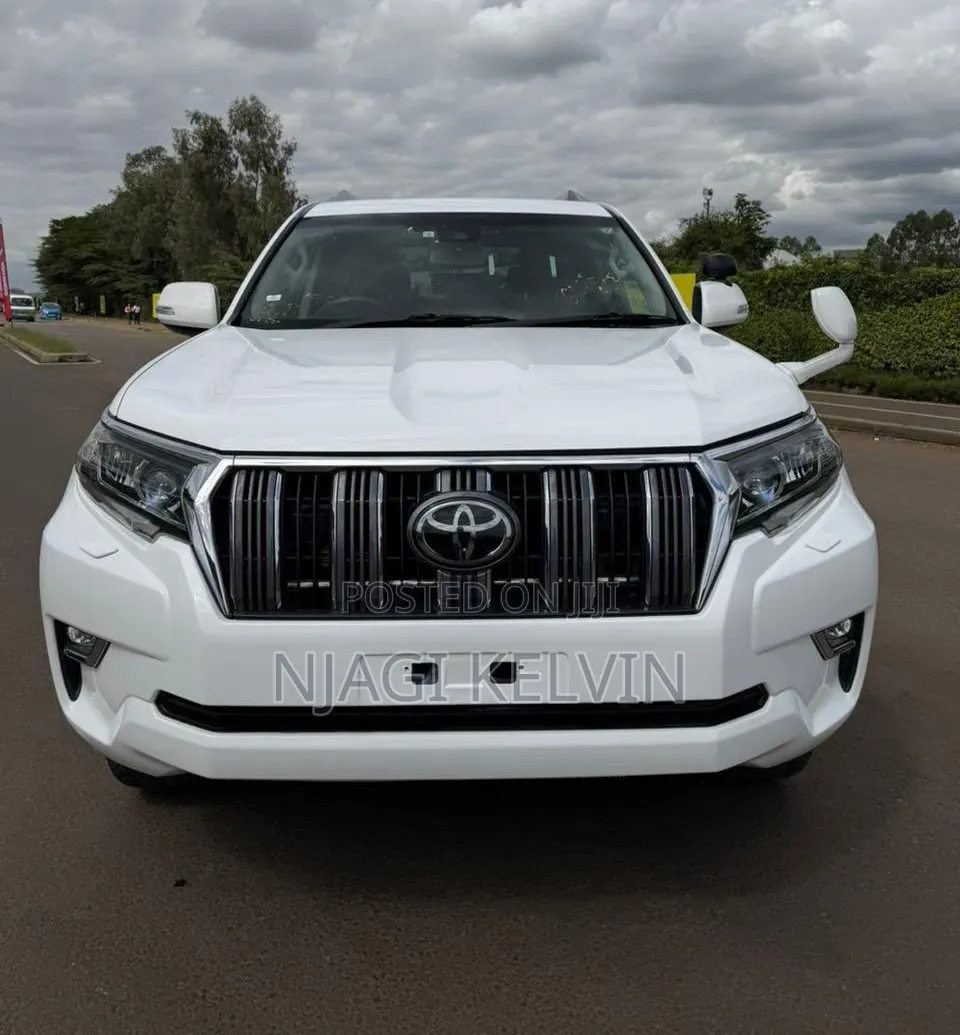 Toyota Land Cruiser Prado 2.8 2021 White