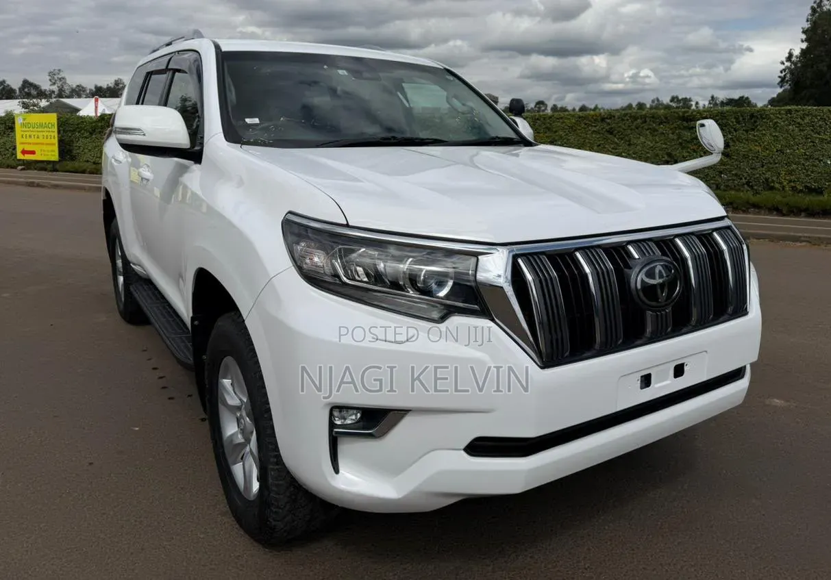 Toyota Land Cruiser Prado 2.8 2021 White