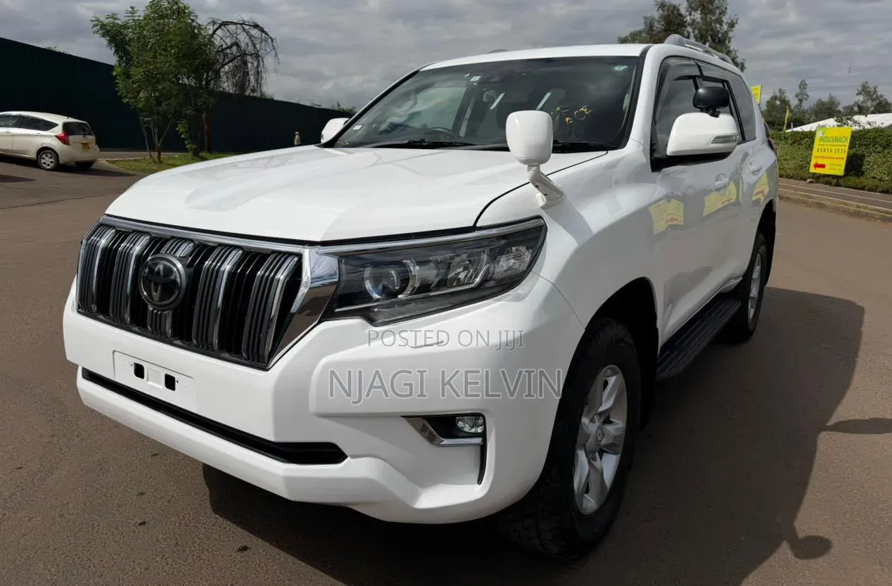 Toyota Land Cruiser Prado 2.8 2021 White