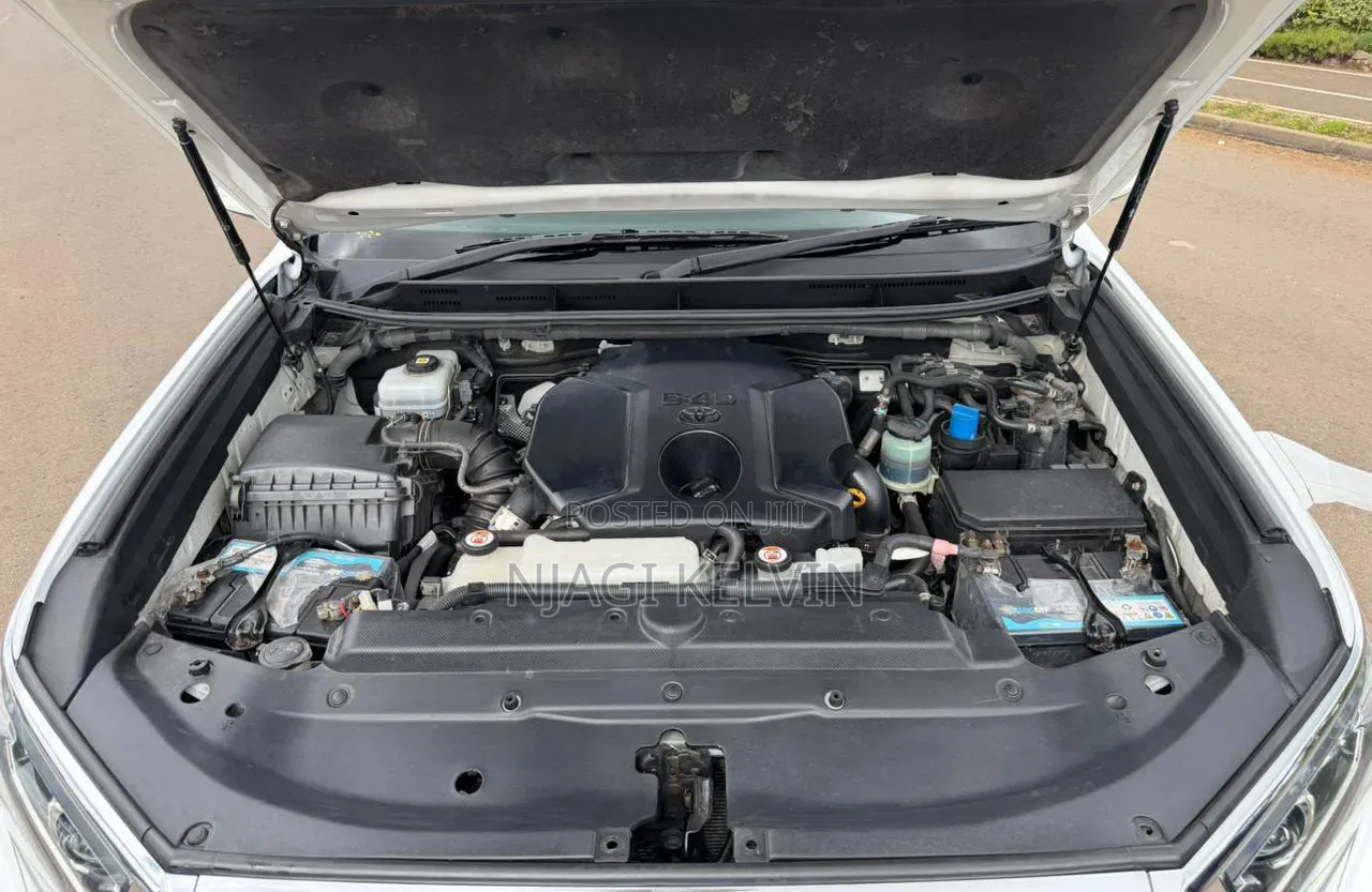 Toyota Land Cruiser Prado 2.8 2021 White