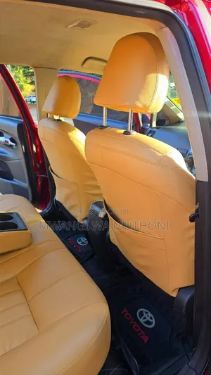 Toyota Auris 2007 Red