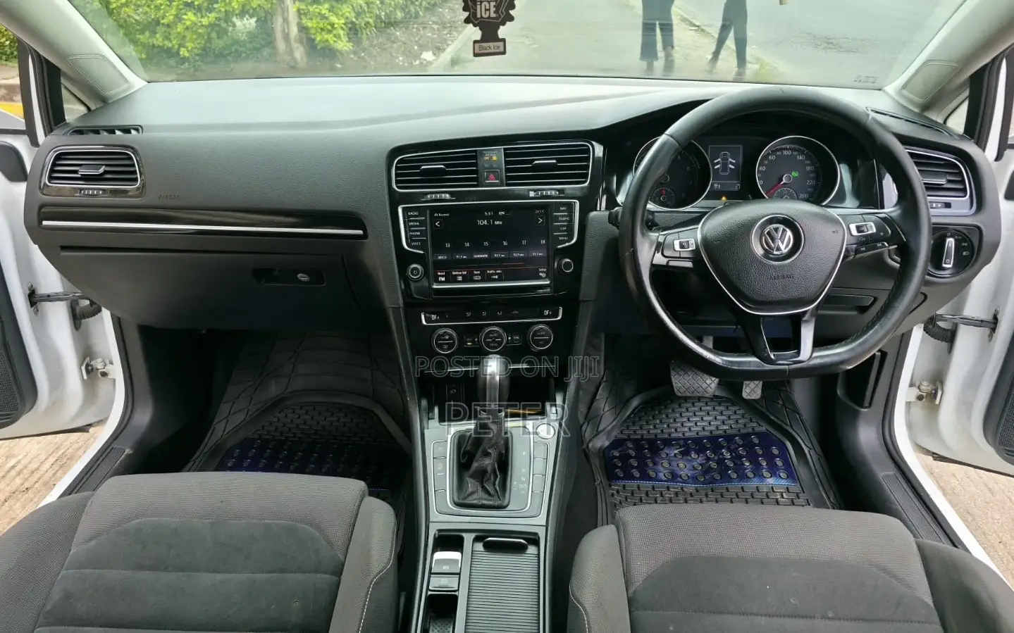 Volkswagen Golf 2015 White