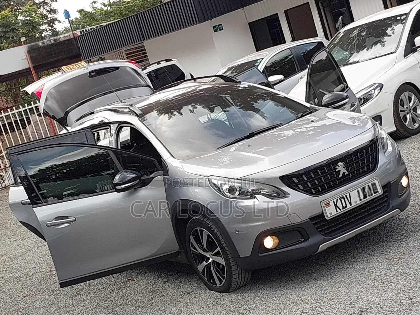 Peugeot 2008 2018 Silver