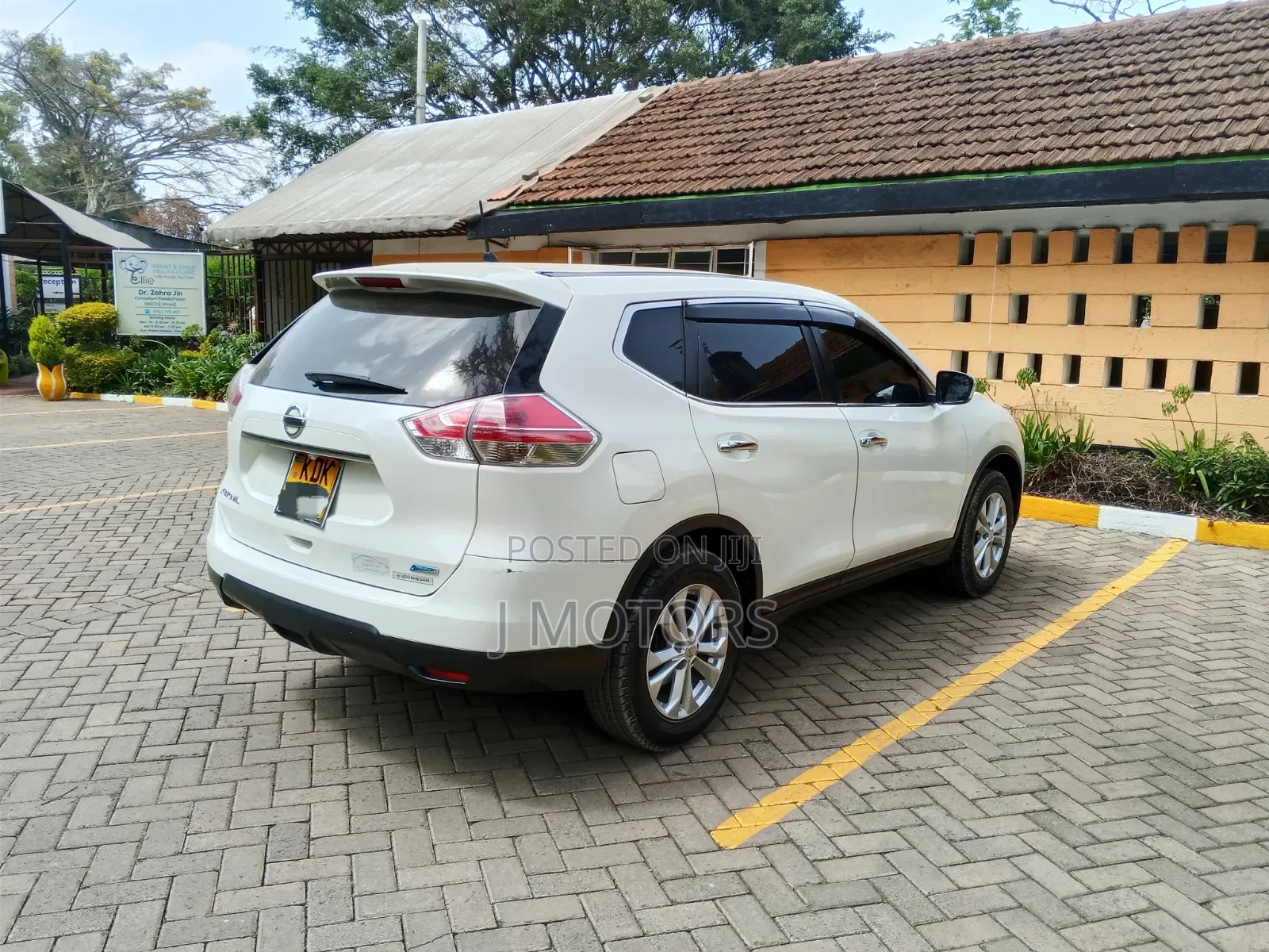Nissan X-Trail 2015 White