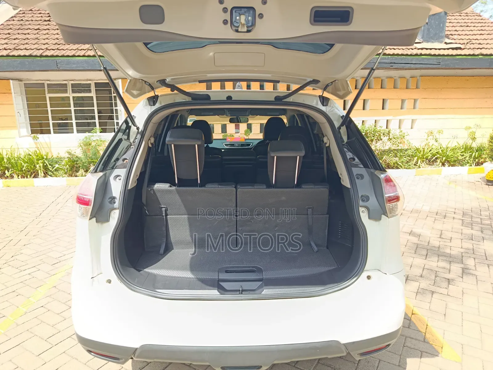Nissan X-Trail 2015 White