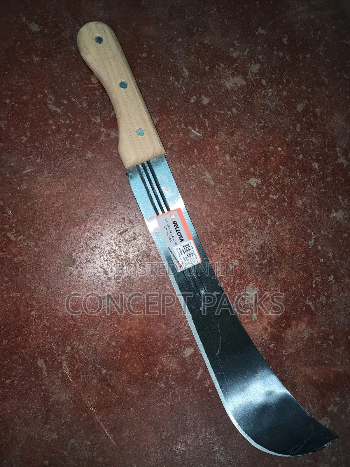 High Quality Carbon Steel Blade Machete / Panga 16" With Wooden Handle