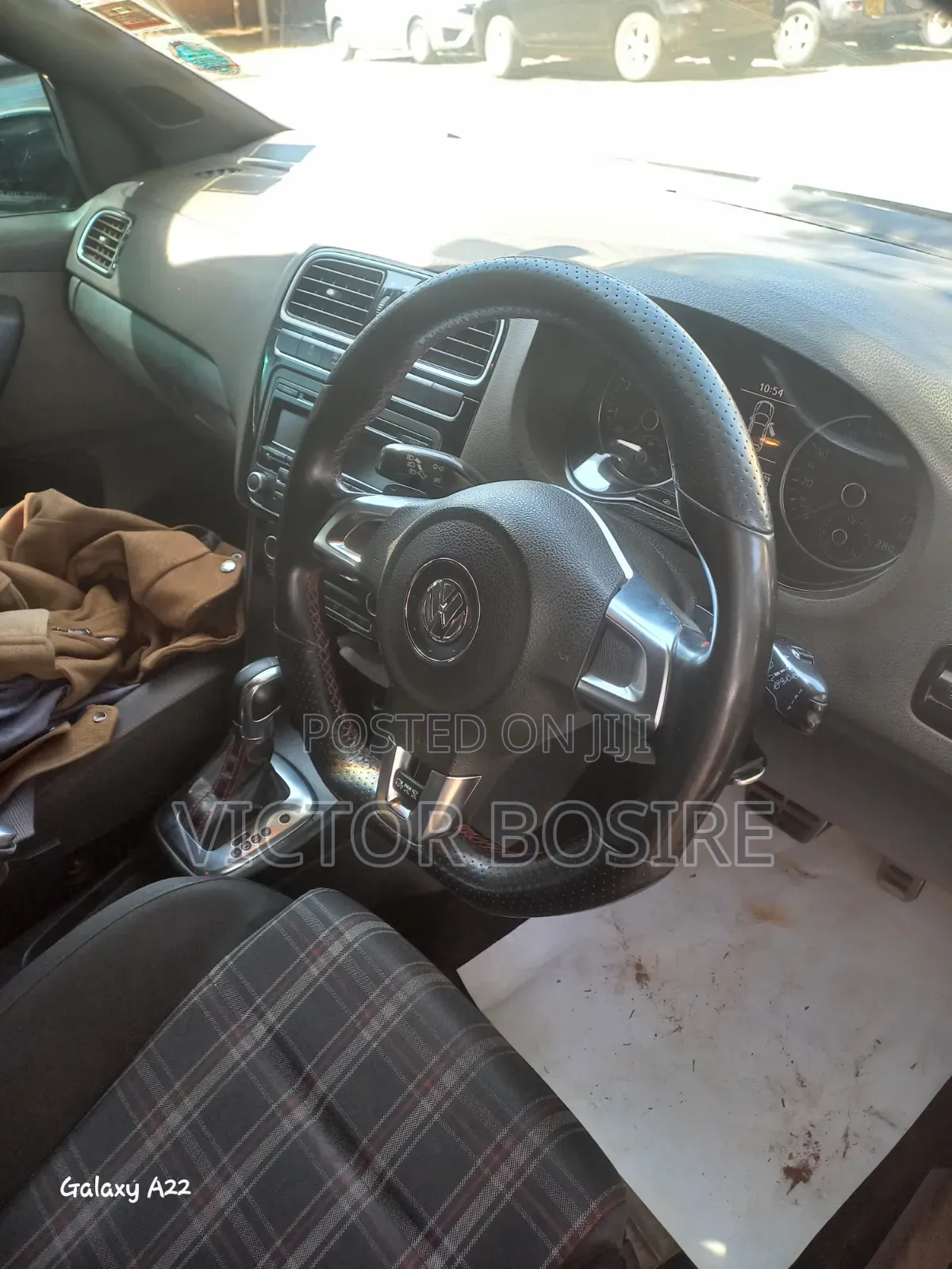 Volkswagen Polo 2012 White