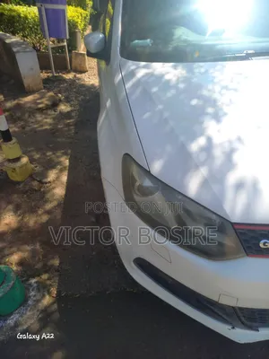 Volkswagen Polo 2012 White