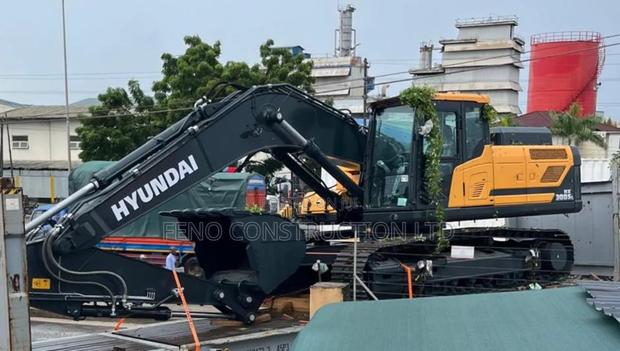 Hyundai Excavator - thumbnail 6