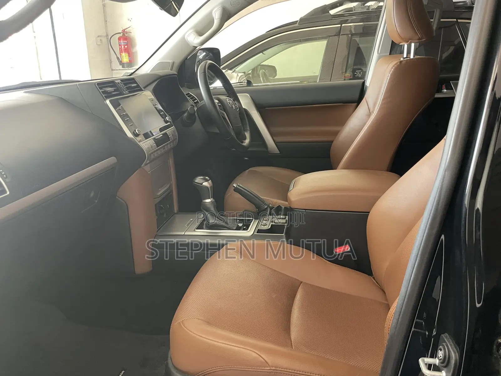 Toyota Land Cruiser Prado 2.7 2022 Black