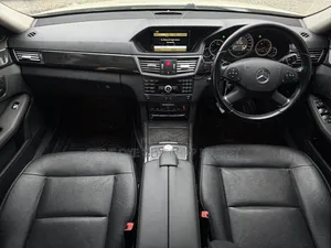 Mercedes-Benz E300 2009 White