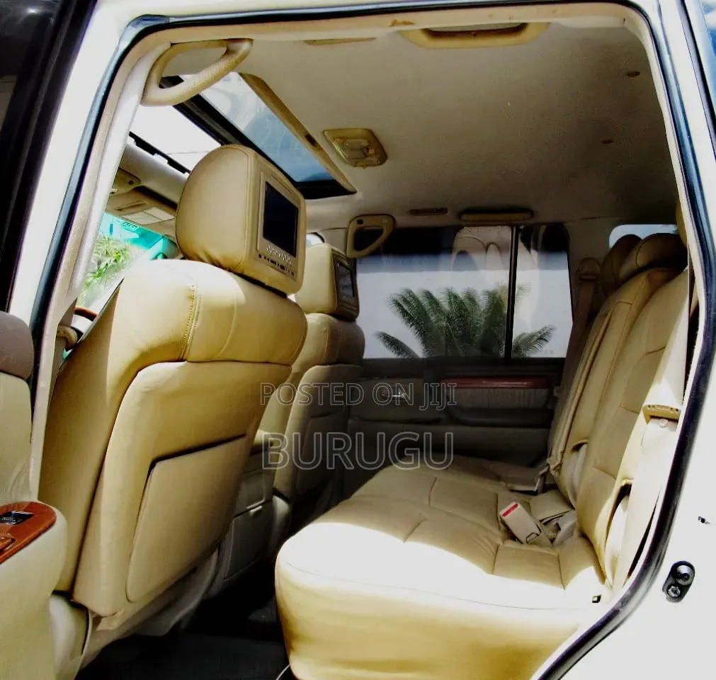 Toyota Land Cruiser 2005 White
